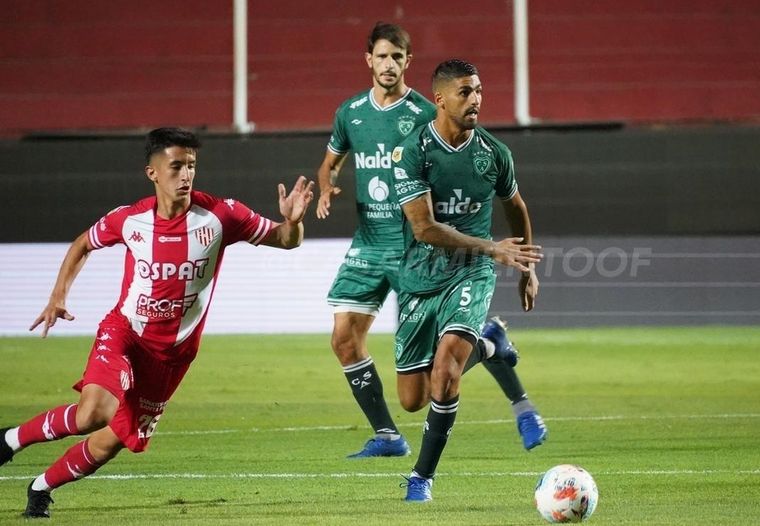 Unión y Sarmiento empataron 0-0 en Santa Fe