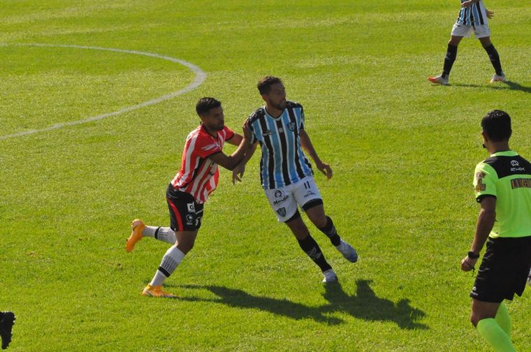 Instituto no pudo y cayó ante Almagro por la Zona 2.