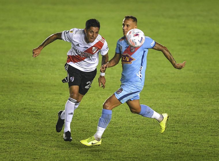 River y Arsenal empatan sin goles al final del primer tiempo