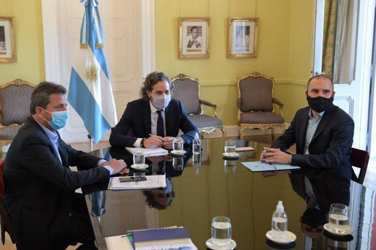 Massa,Cafiero y Guzmán en reunión por Impuesto a las Ganancias