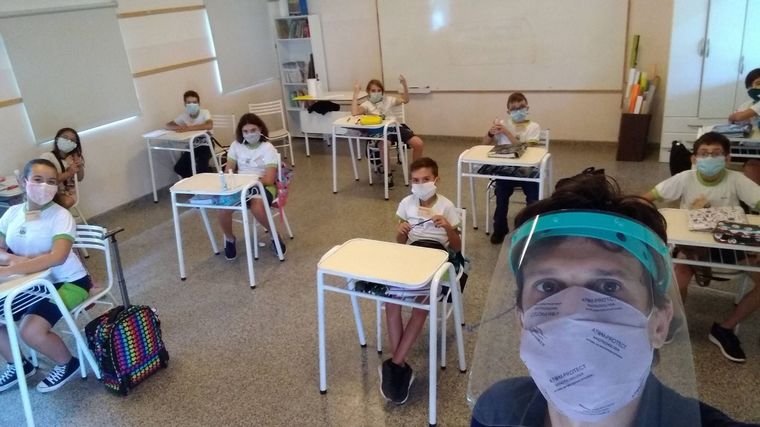 José Ignacio Marull, docente vacunado por su ex alumna.