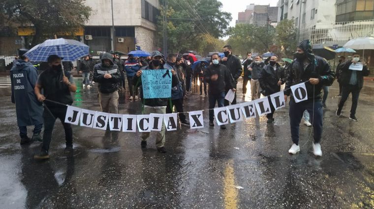 FOTO: Realizan un corte de media calzada tras la muerte de Gustavo Cuello.