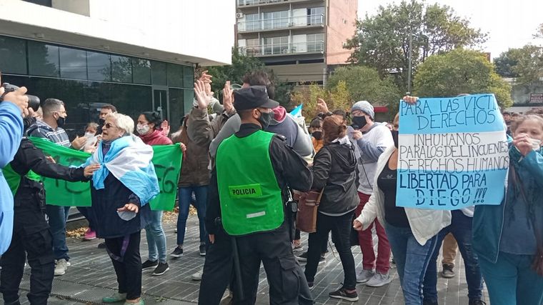 Incidentes en la marcha por el joven que mató a dos ladrones