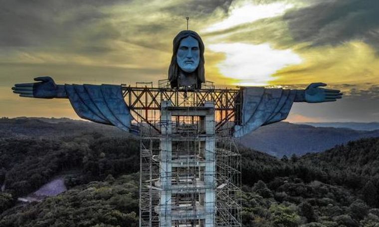 La obra comenzó en 2019 en una pequeña ciudad en el sur del país.