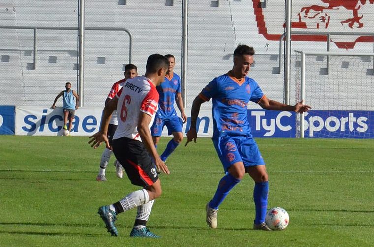 Sobre la hora, Instituto rescató un empate ante Morón