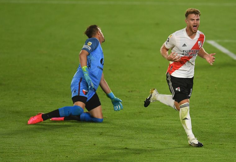 Lucas Beltrán marcó el primer gol del partido.
