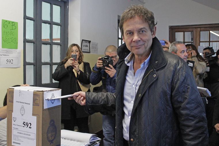 Eduardo Costa está internado por coronavirus.