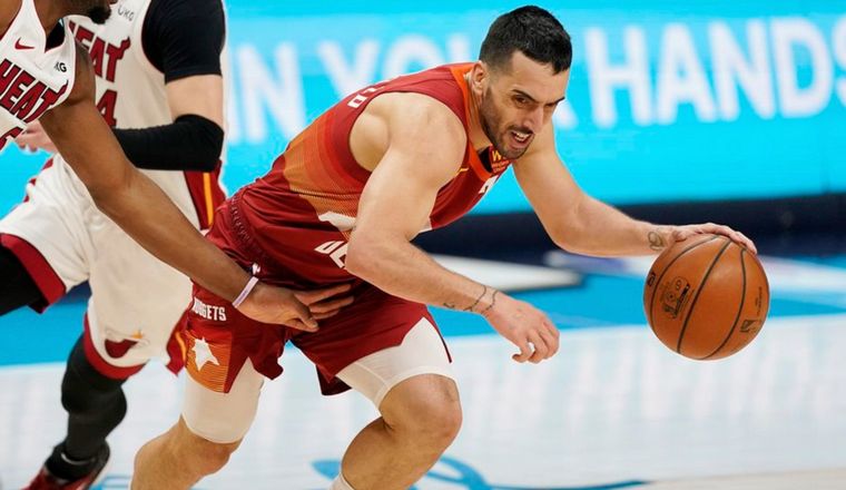 Buen momento de Campazzo en la NBA.