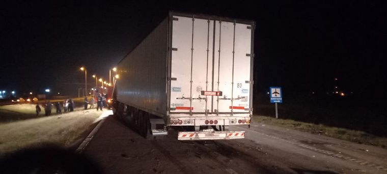 Así quedaron los vehículos por el impacto.