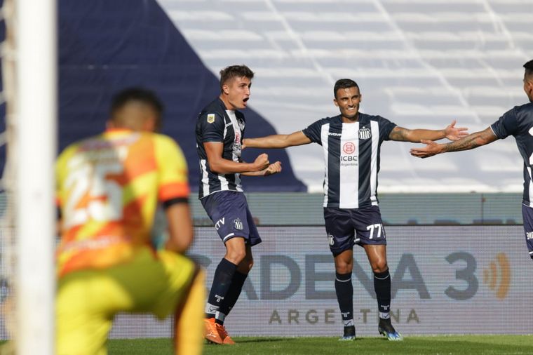 Talleres (RE) goleó, es campeón del Clausura y ahora sueña con la