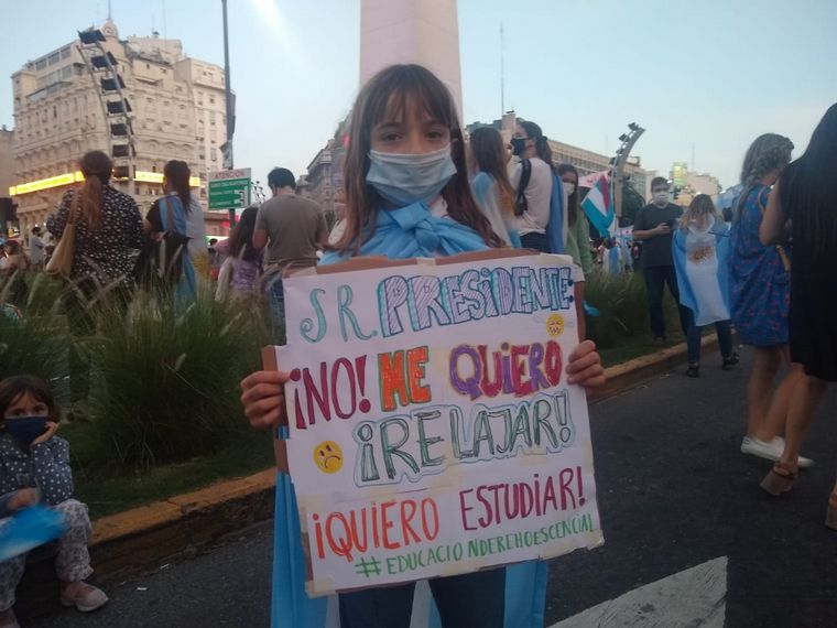 FOTO: Manifestantes en Buenos Aires.