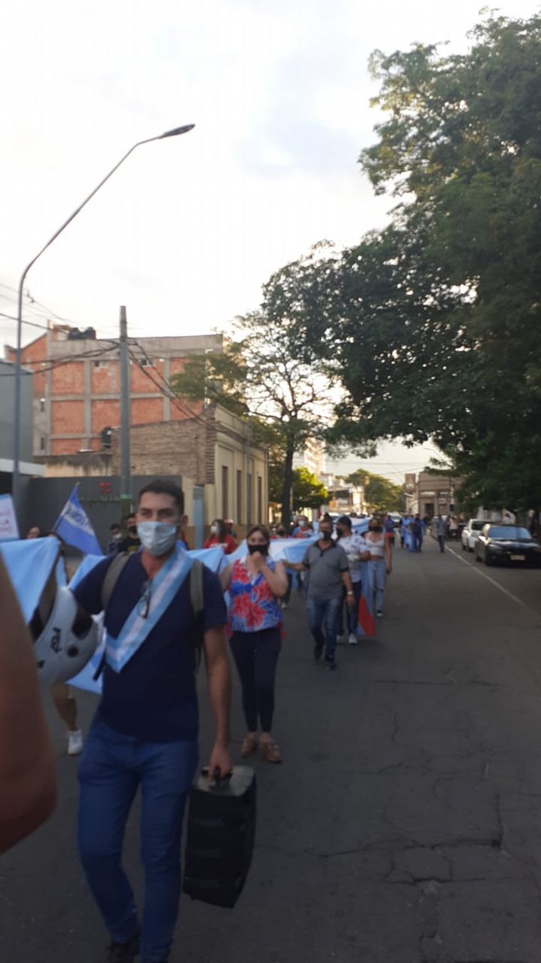 Comerciantes manifiestan en La Rioja.