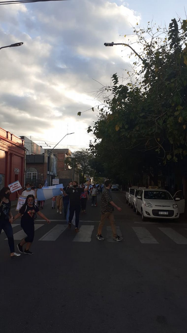 Comerciantes manifiestan en La Rioja.