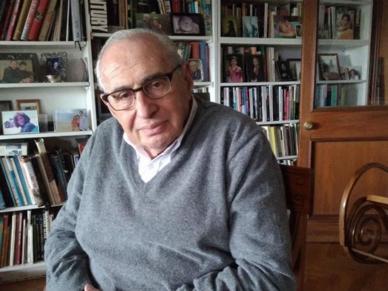 Falleció el periodista, escritor y docente Daniel Muchnik