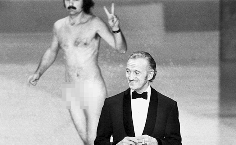Oscar: desnudos en el escenario y actores segregados.