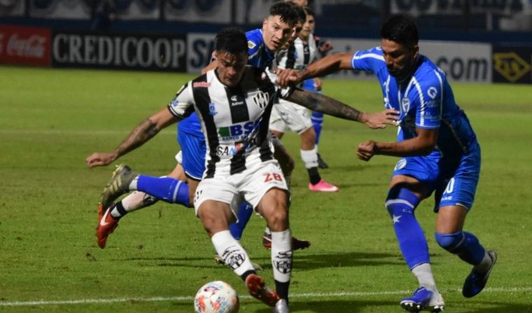 Godoy Cruz derrotó a Central Córdoba de Santiago del Estero