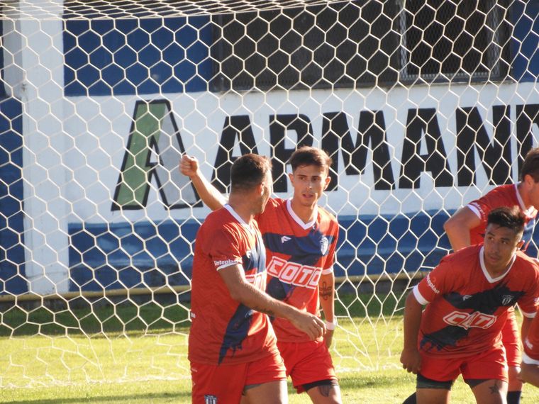 Instituto empató 2-2 ante Tristán Suárez