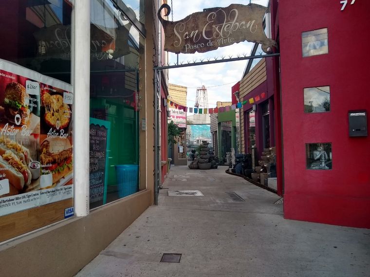 Tigre cierra espacios públicos y comercios a cielo abierto