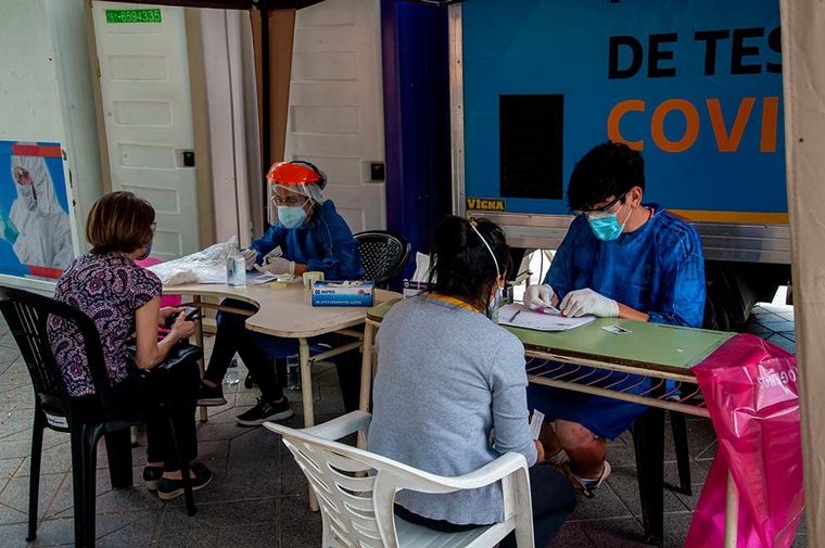 Desde el inicio de la pandemia se hicieron testeos PCR a más de 1 millón de personas.