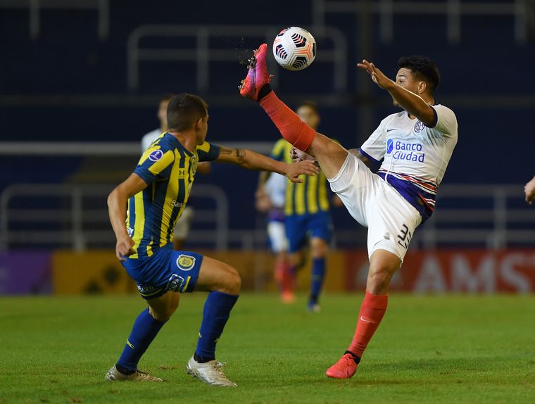 Rosario Central logró un triunfo ante San Lorenzo por Copa Sudamericana.