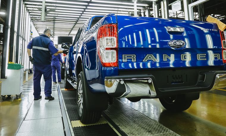 Ford en la Planta de Pacheco aumenta la producción de Ranger con 256 colaboradores.