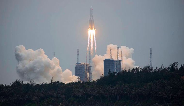 No es la primera vez que China pierde el control de una nave espacial en su regreso.