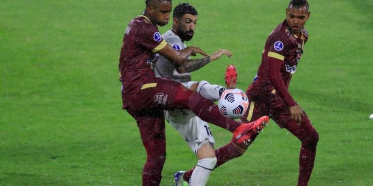 Fue 1 a 1 en el estadio Monumental de Lima.