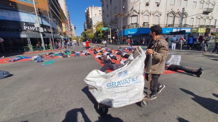La intervención artística se lleva adelante en Colón y General Paz.