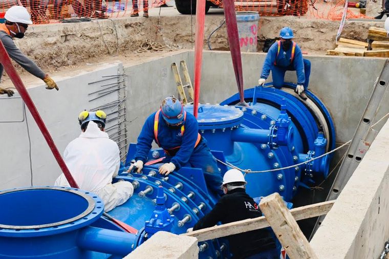 Su labor es vital para que el recurso más valioso llegue a cada casa