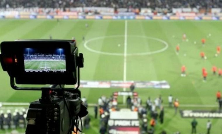 El anuncio se realizó en la noche del viernes.