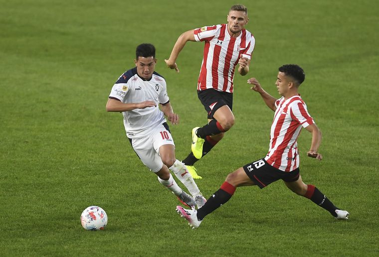 Estudiantes e Independiente