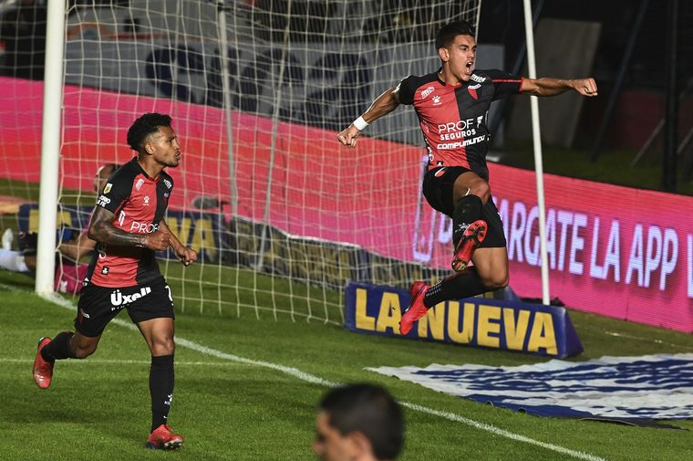 Fin del sueño de la "T": Colón lo eliminó y pasó a la semi
