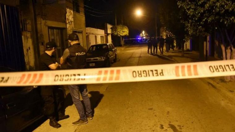 El hermano de la víctima fatal está internado por las graves heridas.