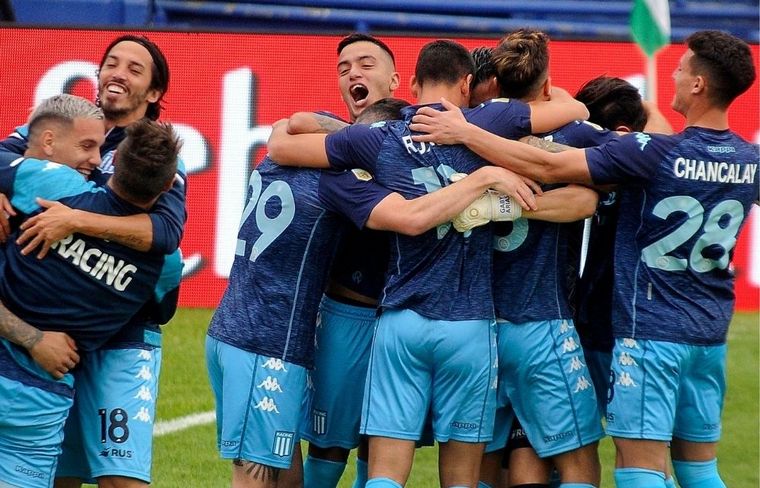 Desde los doce pasos, "La Academia" se impuso por 4-2. 