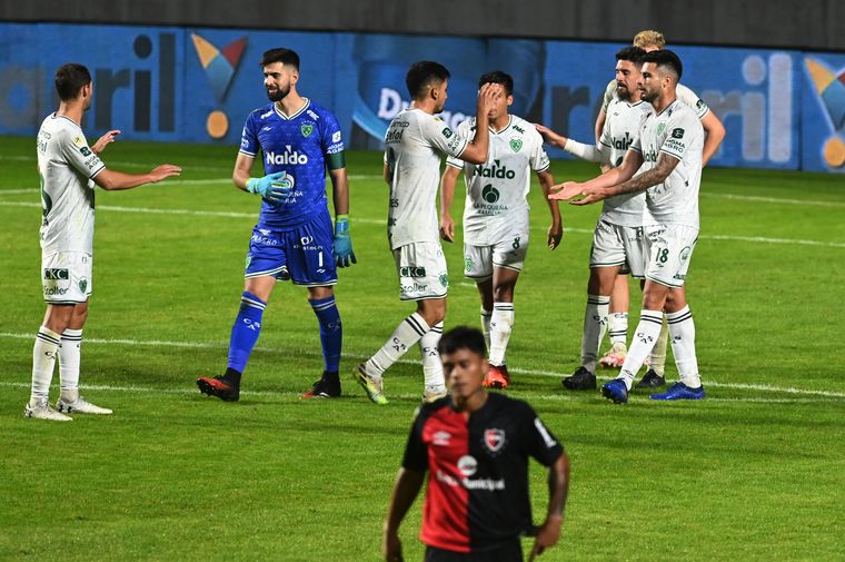 Sarmiento a Newell's y avanza en la Copa Argentina.
