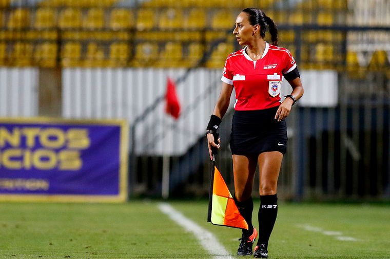 Árbitra chilena Cindy Nahuelcoy