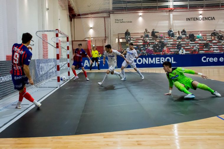 FOTO: San Lorenzo, el primer equipo argentino en ganar la Copa Libertadores de Futsal