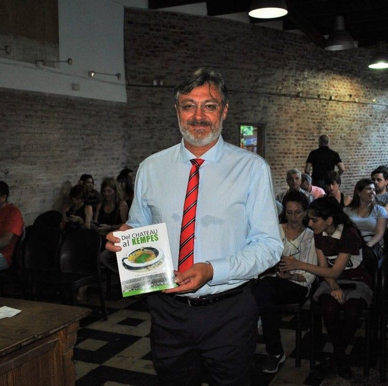 José María Arnold, autor del libro 