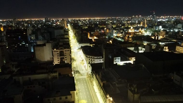 FOTO: Las calles de la capital cordobesa, vacías por la nueva cuarentena. 