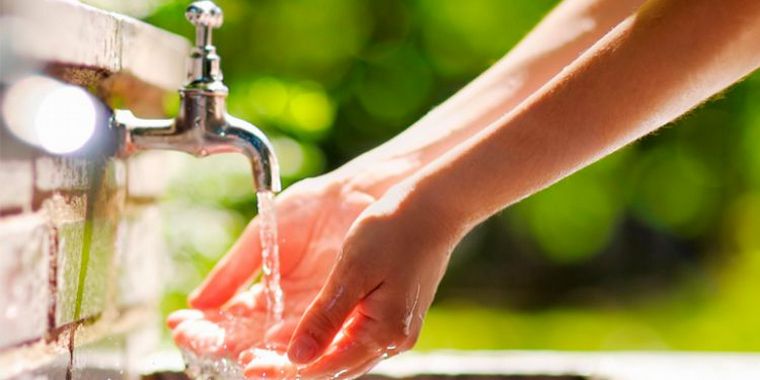 La Municipalidad inicia los trámites para llevar el agua potable a 18 asentamientos.