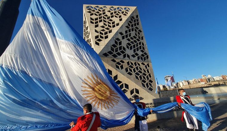Acto por el 25 de Mayo en el Panal.
