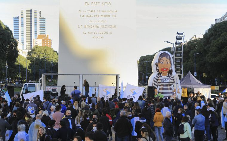 Nueva jornada de protestas contra el Gobierno en otro feriado.