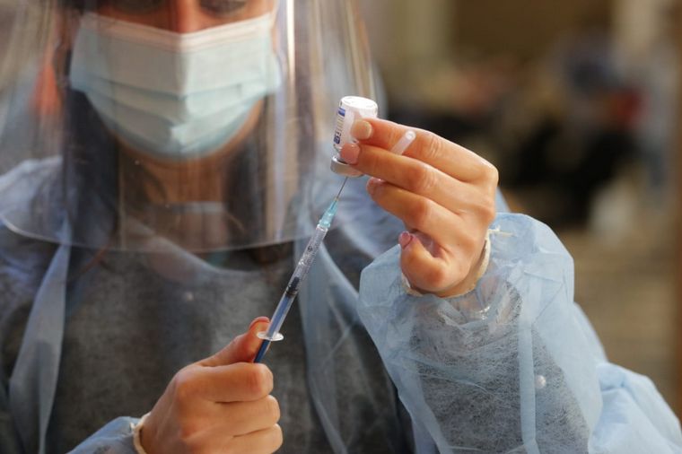 Expectativa por una nueva vacuna rusa "superpoderosa"