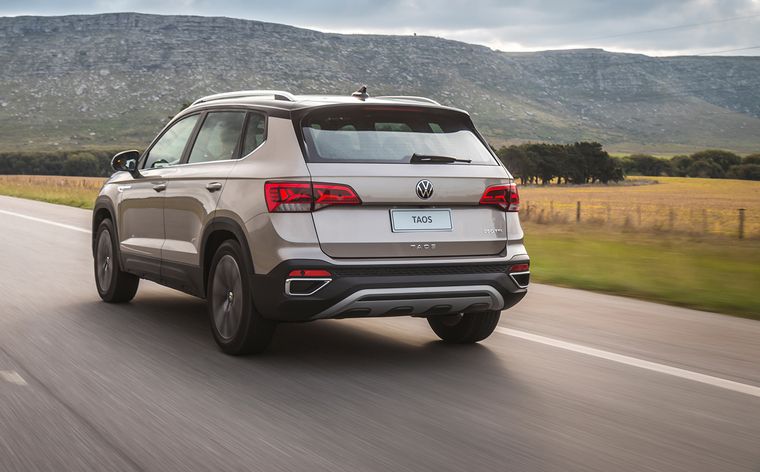 Taos, con tres niveles de equipamiento, Comfortline, Highline y Hero.