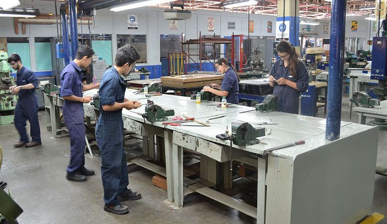 Aseguran que es esencial la presencialidad en escuelas técnicas.