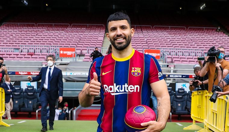Agüero ya es del Barcelona.