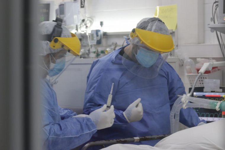 FOTO: Los médicos, los héroes al frente de esta pandemia.