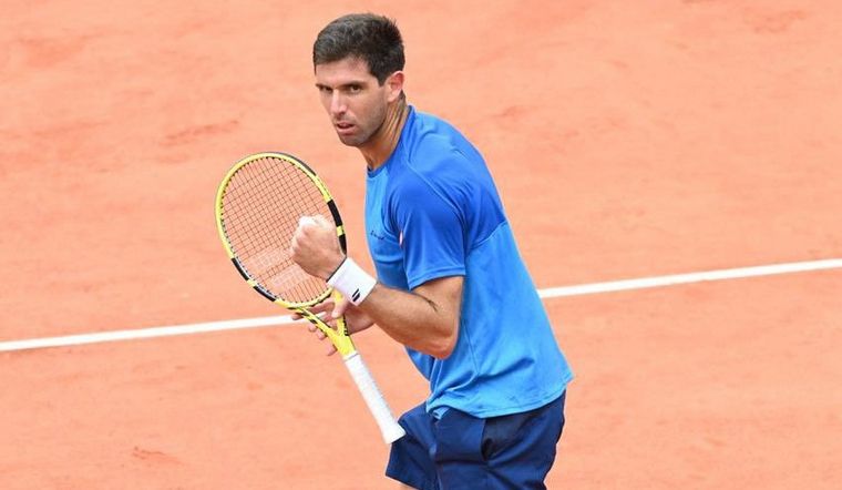 Delbonis pasó a octavos de final de Roland Garros.