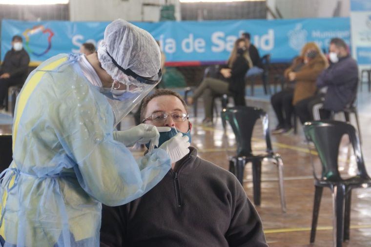 FOTO: Continúa el incremento de contagios en Argentina.