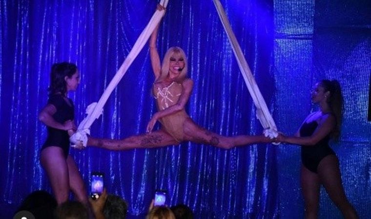 Adriana Aguirre se recupera de un accidente sobre el escenario